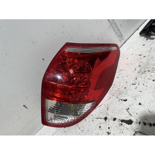 Toyota RAV4 Right Headlight ACA33 11/05-08/08 