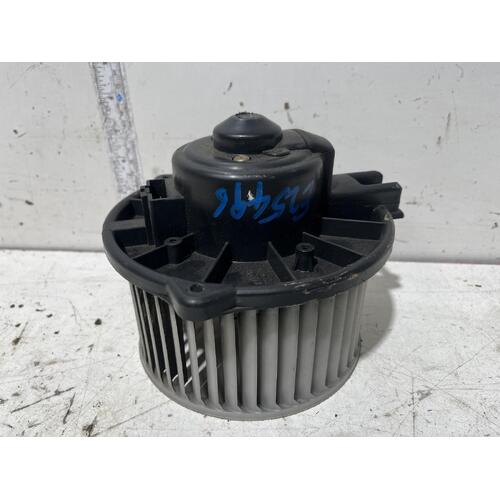 Toyota AVALON Heater Fan Motor MCX10 07/00-09/03 