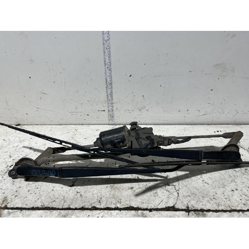 Toyota Prado Front Wiper Assembly GRJ120 02/2003-10/2009