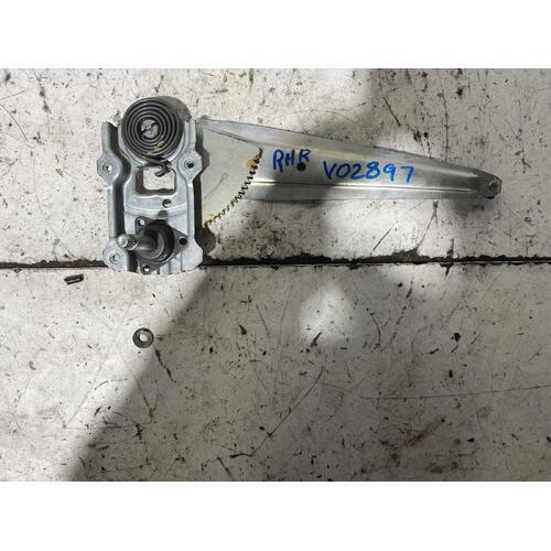 Toyota Corolla Right Rear Window Regulator ZRE152 03/2007-10/2013