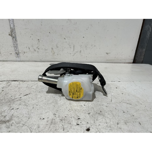 Toyota Corolla Left Front Seatbelt ZRE172 12/2013-06/2019