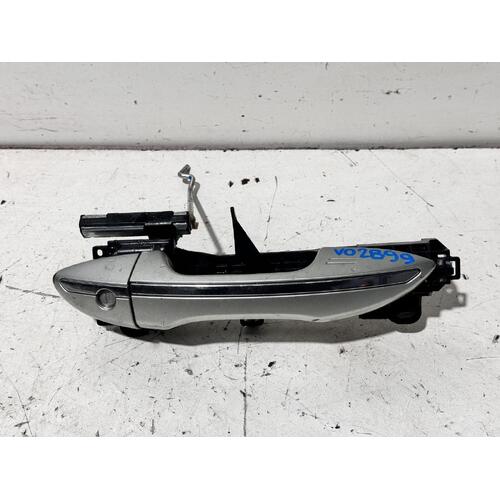 Toyota Corolla Right Front Outer Door Handle ZRE172 12/2013-10/2016