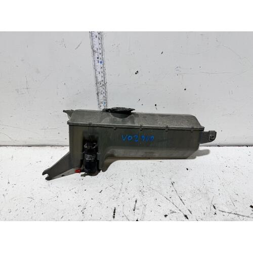 Lexus LS400 Washer Bottle UCF11 03/1990-11/2000