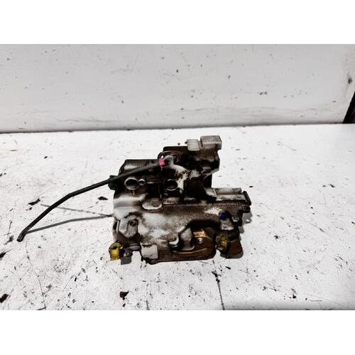 Nissan Navara Right Front Lock Mechanism D22 04/1997-12/2008