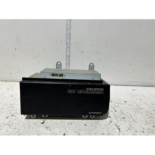 Toyota Celsior CD Stacker / Changer UCF11 03/1990-11/2000