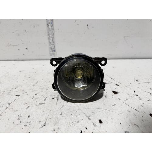 Holden Commodore Left Bumper Foglight VE 08/2006-08/2010