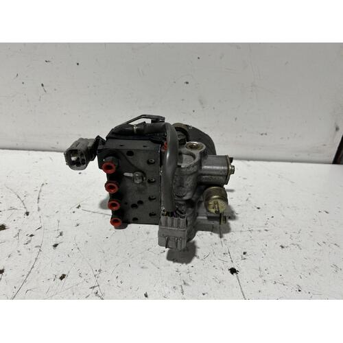 Toyota Celica ABS Pump / Module ST204 07/1993-05/1996