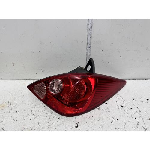 Nissan Tiida Right Tail Light C11 09/2004-11/2009