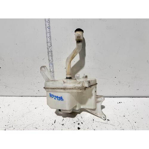 Toyota Corolla Washer Bottle ZRE152 03/2007-09/2012
