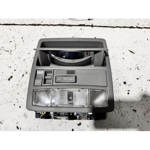 Toyota Kluger Courtesy Light GSU45 05/2007-03/2014