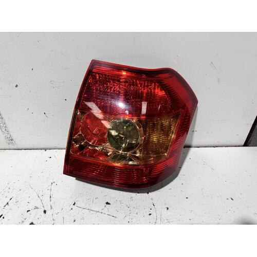 Toyota Corolla Left Tail Light ZZE122 08/2004-06/2007