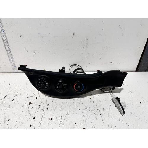 Toyota Yaris Heater Controls NCP131 08/2011-12/2019