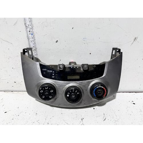 Toyota RAV4 Heater Controls ACA33 11/2005-11/2012