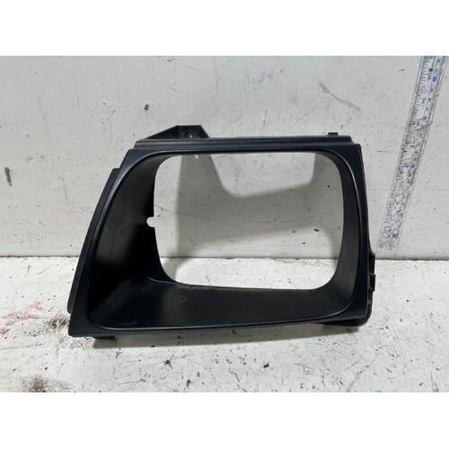 Toyota HILUX Left Headlight Surround RZN149 11/01-03/05 