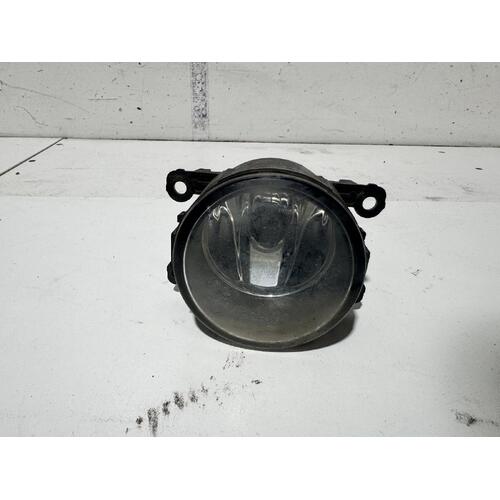 Holden Commodore Left Bumper Foglight VE 08/2006-08/2010