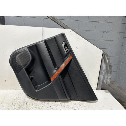 Toyota Kluger Right Rear Door Trim with Window Switch GSU40 05/2007-02/2014