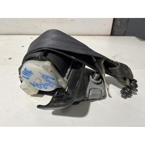 Toyota HIACE Seat Belt RCH12 Left Front SBV 10/96-02/04 