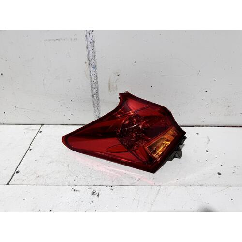 Toyota Corolla Left Tail Light ZRE182 10/2012-03/2015