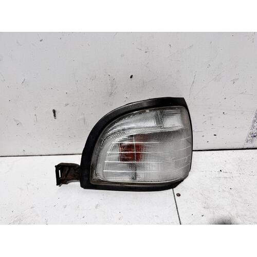 Toyota Townace Right Corner Light YR39 08/1994-12/1996