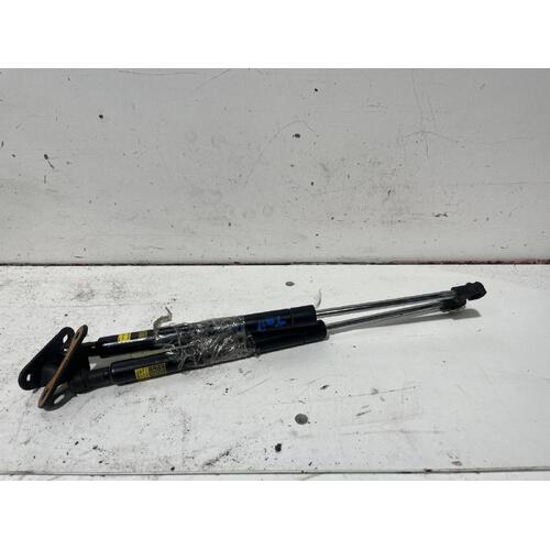 Toyota COROLLA Tailgate Struts ZRE182 Pair 10/12-06/18 