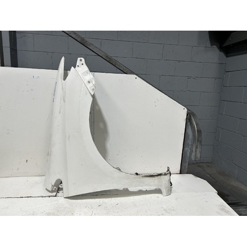 Toyota Corolla Right Guard ZRE182 08/2012-06/2018