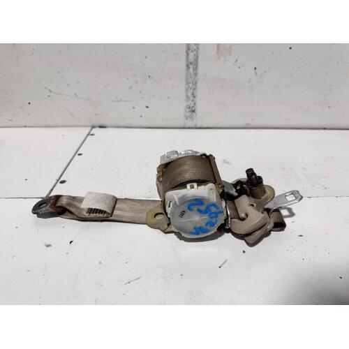 Toyota Kluger Left Rear 2nd Row Seat Belt MCU28 01/2001-04/2007