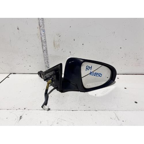 Toyota Camry Mirror Right Front w/ Auto Dipping AVV50 03/2015-10/2017