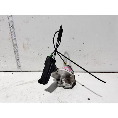 Toyota Hilux Left Rear Lock Mechanism TGN16 02/2005-06/2011