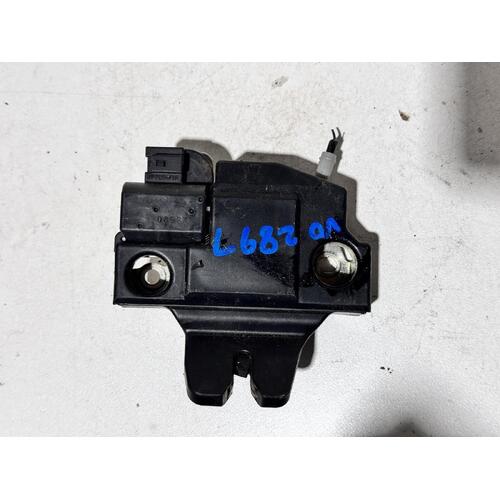 Toyota Corolla Bootlid Lock Mechanism ZRE152 03/2007-10/2013