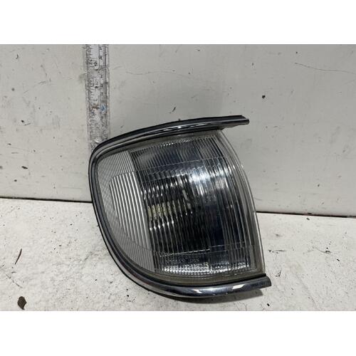 Nissan PATHFINDER Right Corner Light R50 11/95-12/98 