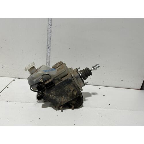Mitsubishi Pajero ABS Booster Assembly NP 11/2002-11/2006