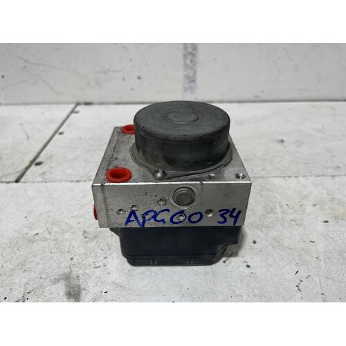 Toyota COROLLA ABS Pump ZRE182 Hatch 10/12-03/15 Auto