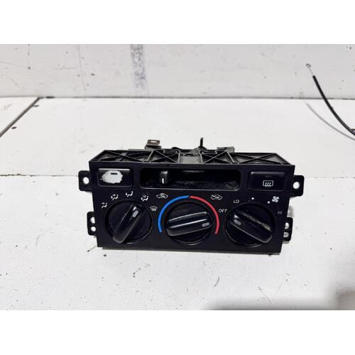 Toyota Camry Heater Controls MCV20 08/1997-08/2002