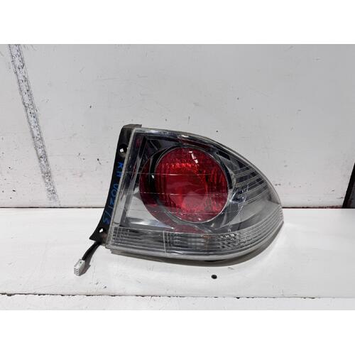 Lexus IS200 Right Tail Light GXE10 01/1998-10/2005