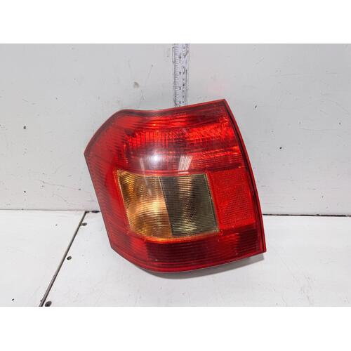 Toyota Corolla Right Tail Light ZZE122 12/2001-03/2004