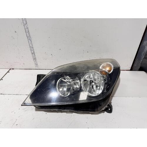 Holden Astra Left Head Light AH 10/2004-08/2009