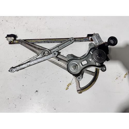 Toyota Hilux Left Front Window Regulator KUN26 03/2005-08/2015