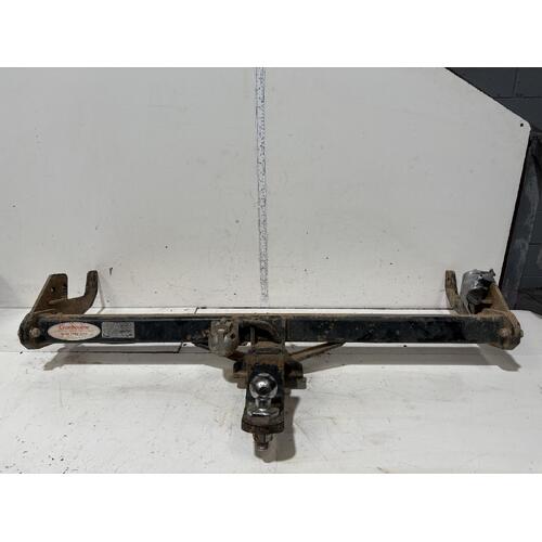 Toyota Hilux Towbar KUN26 03/2005-08/2015