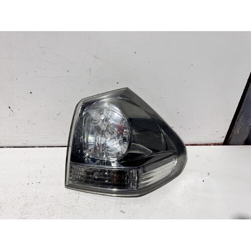 Lexus RX330 Right Tail Light MCU38 04/2003-11/2008