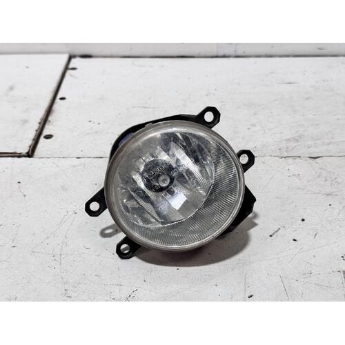 Toyota Corolla Right Bumper Foglight ZRE182 10/2012-03/2015