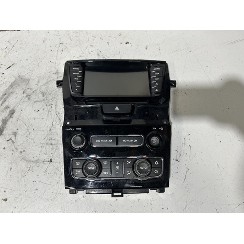 Holden Commodore Head Unit  Control Panel / Display VE Series II 09/2010-05/2013