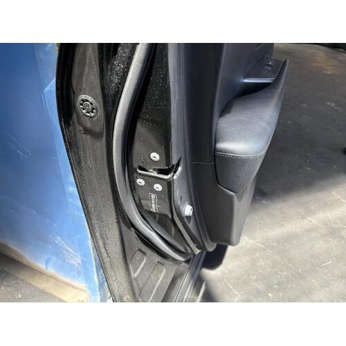 Lexus RX350 Left Front Door Lock Mechanism GGL15 12/2008-08/2015