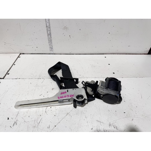 Nissan Pulsar Right Front Seat Belt B17 12/2012-12/2017