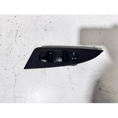 Nissan Pulsar Power Window MASTER Switch B17 12/2012-12/2017