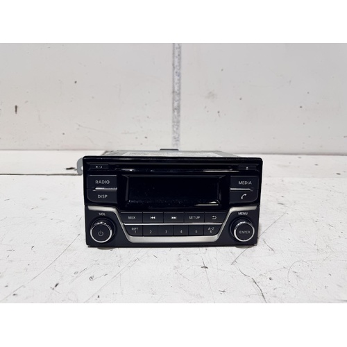 Nissan Pulsar Stereo Head Unit B17 12/2012-12/2017