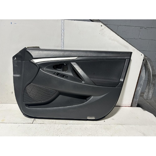 Toyota Aurion Right Front Door Trim with Window Switch GSV40 10/2006-03/2012