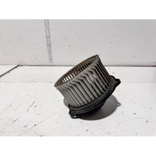 Toyota Prado Heater Fan Motor VZJ95 08/1999-01/2003
