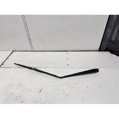 Toyota Celica Tailgate Wiper Arm ZZT231 11/1999-10/2005