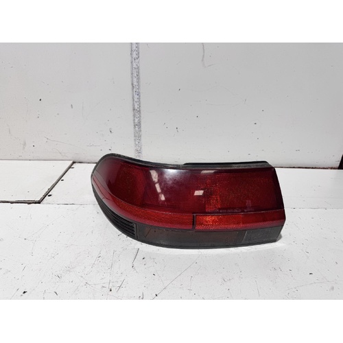 Toyota Corolla Left Tail Light AE92 06/1989-06/1991