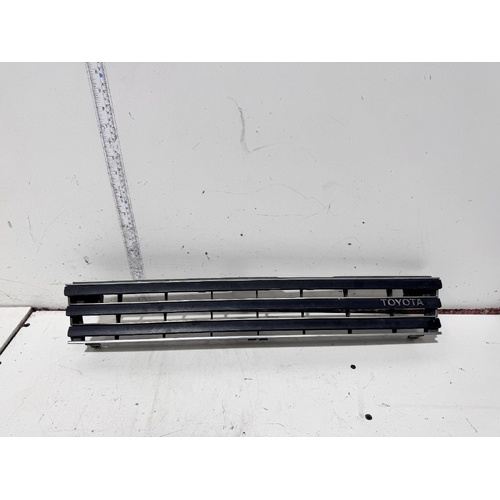 Toyota Corolla Grille AE92 06/1989-06/1991